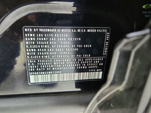 Used 2025 Volkswagen Tiguan SE R-Line AWD/4WD image 62