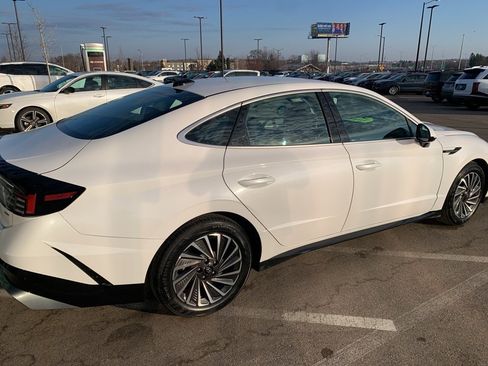 Certified 2025 Hyundai Sonata SEL image 6