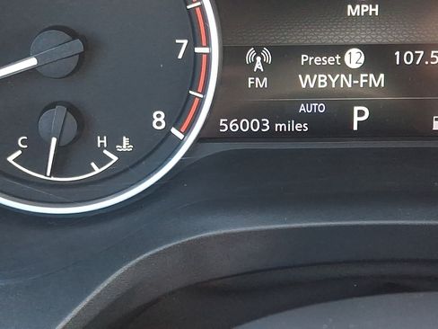 Used 2022 Nissan Rogue SV AWD/4WD image 19