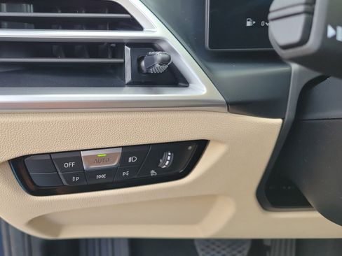 New 2026 BMW 330i Sedan w/ Convenience Package RWD image 20