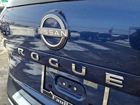 Certified 2023 Nissan Rogue Platinum w/ Platinum Premium Package image 31