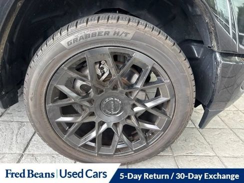 Used 2024 RAM 1500 Limited AWD/4WD image 3