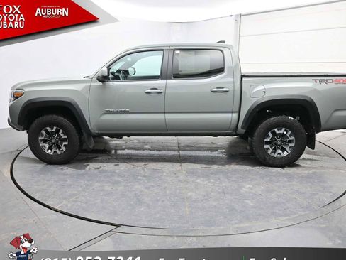 Used 2023 Toyota Tacoma TRD Off-Road image 15