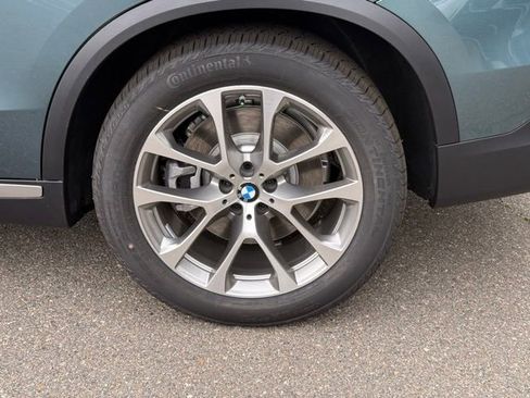 New 2026 BMW X5 xDrive50e w/ Climate Comfort Package image 13