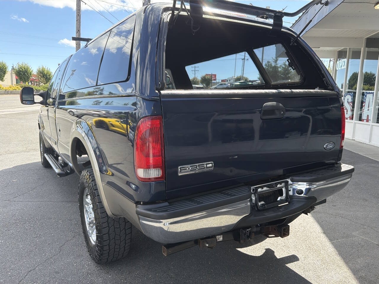 Used 2005 Ford F350 Lariat AWD/4WD image 4
