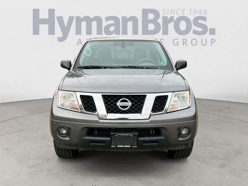 Used 2019 Nissan Frontier SV image 9