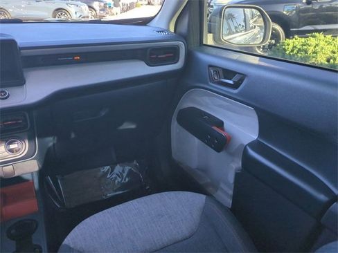 Certified 2022 Ford Maverick XLT w/ Equipment Group 300A Standard image 17