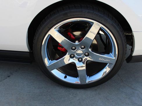 Used 2010 Ford Mustang GT RWD image 45