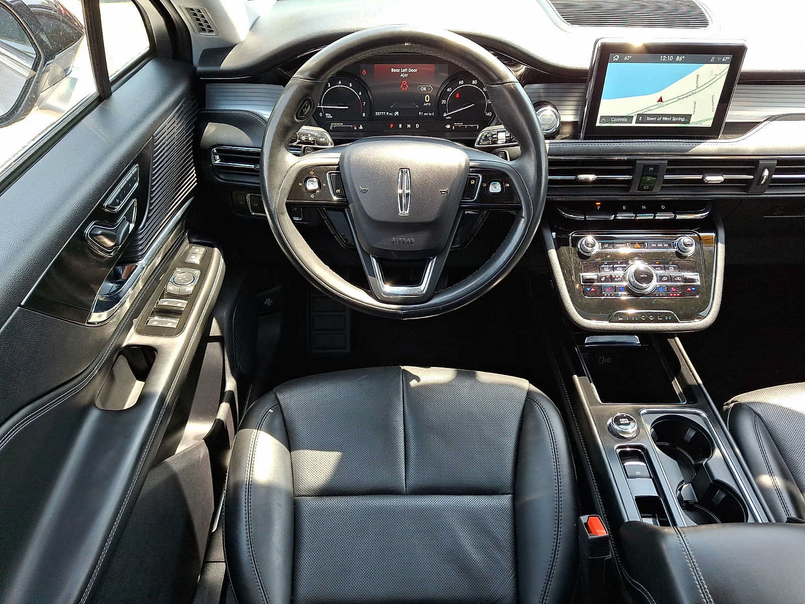 Used 2022 Lincoln Corsair AWD w/ Premium Package image 12