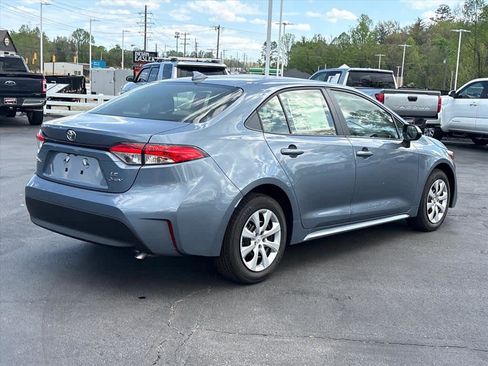 New 2026 Toyota Corolla LE FWD image 3