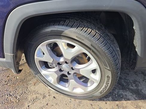 Certified 2020 Jeep Compass Limited image 4