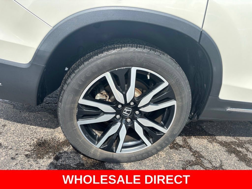 Used 2019 Honda Pilot Touring image 11