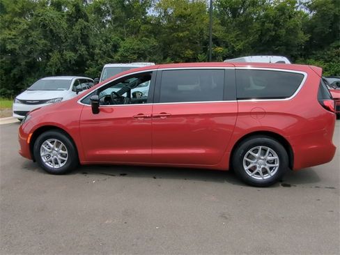 New 2026 Chrysler Voyager LX image 16