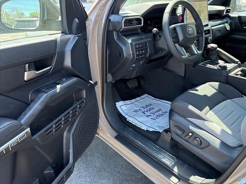 New 2026 Toyota Tacoma TRD Off-Road AWD/4WD image 19