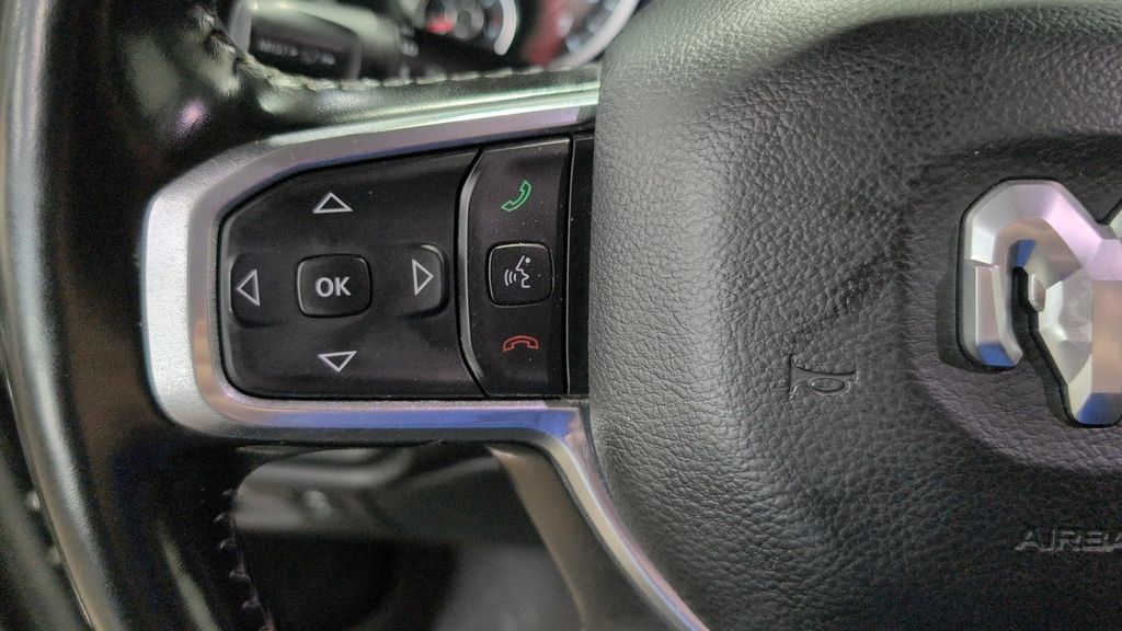Used 2022 RAM 1500 Laramie AWD/4WD image 11