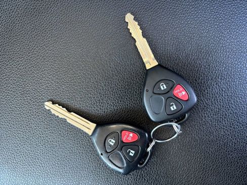 Used 2017 Toyota 4Runner TRD Off-Road Premium image 33