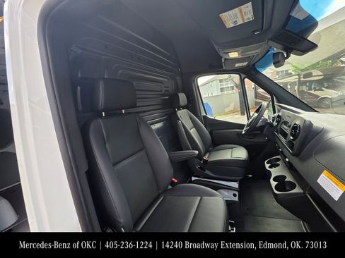 New 2026 Mercedes-Benz Sprinter 2500 image 13