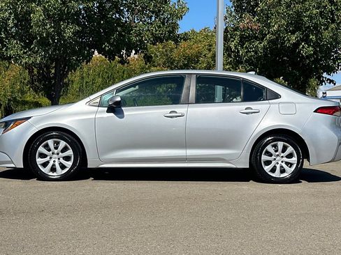 Certified 2024 Toyota Corolla LE FWD image 7