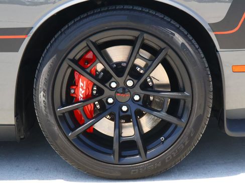Used 2023 Dodge Challenger SRT Hellcat w/ Driver Convenience Group RWD image 10