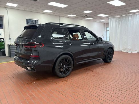 Used 2024 BMW X7 xDrive40i w/ Executive Package image 8
