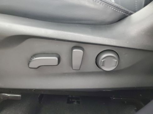 Used 2023 Subaru Forester Touring image 32