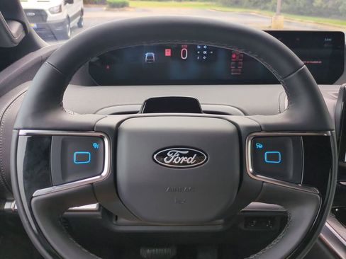 New 2025 Ford Expedition Platinum w/ Stealth Appearance Package image 32