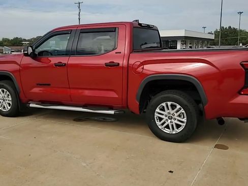 Used 2022 Toyota Tundra SR5 image 6