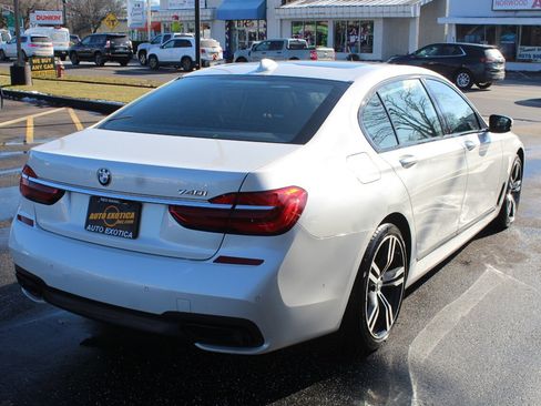 Used 2019 BMW 740i w/ Executive Package image 3