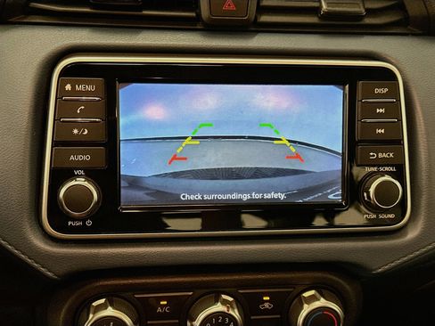 Used 2025 Nissan Versa SV FWD image 22