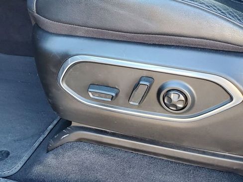 Used 2024 Jeep Wagoneer L Series II w/ Flexible Seating Group image 32