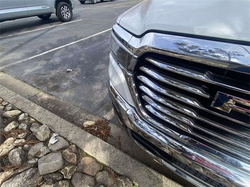 Used 2025 RAM 1500 Laramie image 10