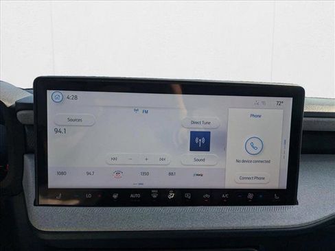 New 2025 Ford Maverick XLT w/ XLT Luxury Package image 12