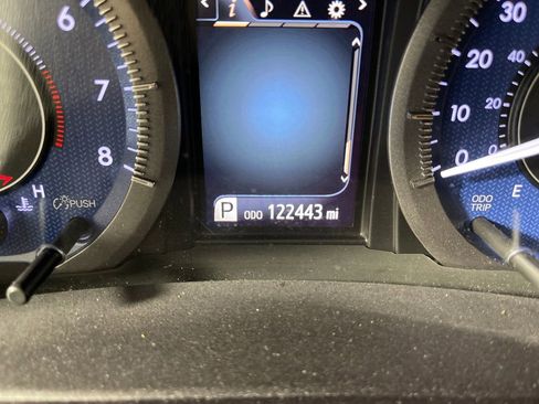 Used 2016 Toyota Sienna XLE FWD image 14
