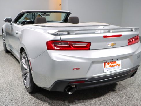 Used 2017 Chevrolet Camaro LT w/ RS Package image 9