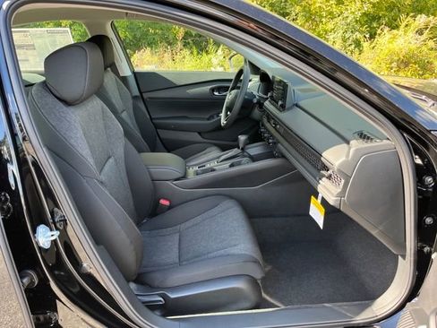 New 2025 Honda Accord LX image 15