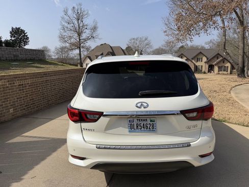 Used 2020 INFINITI QX60 Luxe w/ Essential Package image 16