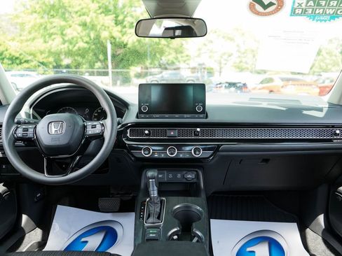 Used 2025 Honda Civic LX image 9