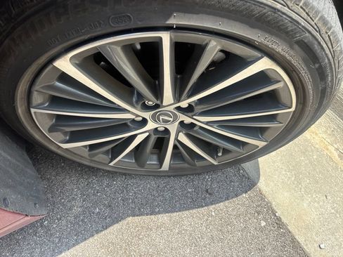 Used 2024 Lexus ES 350 w/ Premium Package FWD image 8