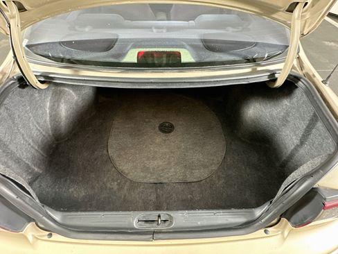 Used 2004 Chevrolet Malibu Classic FWD image 25