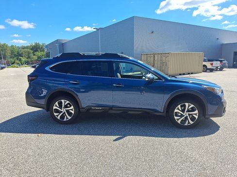 Used 2022 Subaru Outback Touring XT AWD/4WD image 7