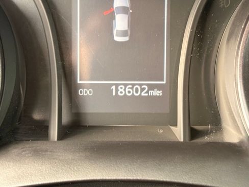 Used 2023 Toyota Camry SE FWD image 15
