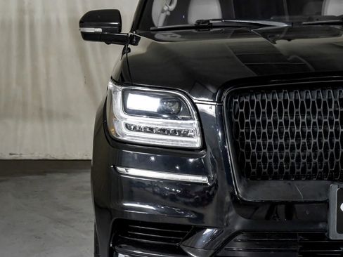 Used 2020 Lincoln Navigator Black Label w/ Cargo Convenience Package image 42