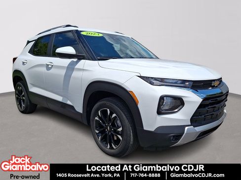 Used 2023 Chevrolet TrailBlazer LT w/ Convenience Package AWD/4WD image 1