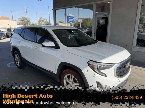 Used 2018 GMC Terrain SLE FWD image 1