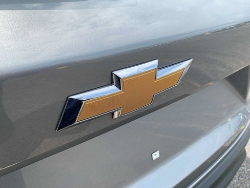 Certified 2025 Chevrolet Trax LS w/ LS Convenience Package FWD image 28