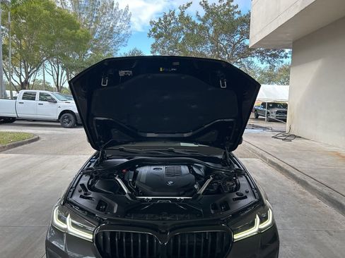 Used 2022 BMW 540i w/ M Sport Package image 13