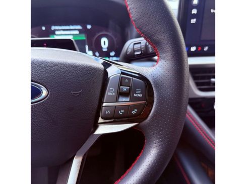 Used 2025 Ford Explorer ST-Line AWD/4WD image 17