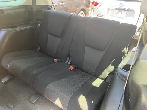 Used 2012 MAZDA MAZDA5 Sport FWD image 17