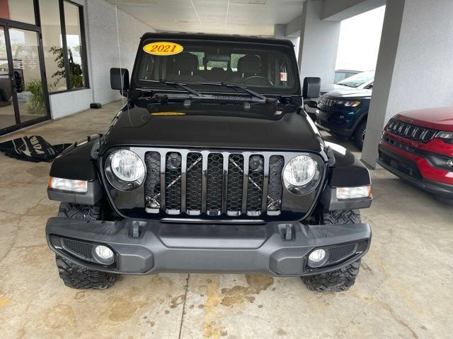 Used 2021 Jeep Gladiator Sport AWD/4WD image 4