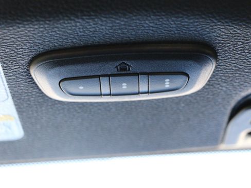 Used 2025 Jeep Gladiator Rubicon AWD/4WD image 24